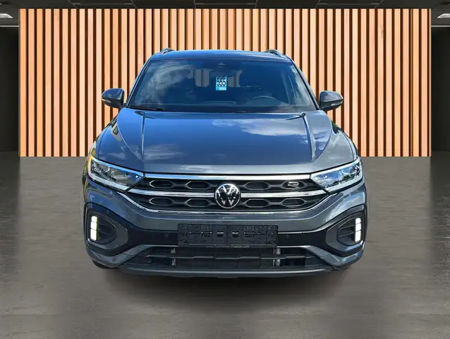 Volkswagen T-Roc view 28
