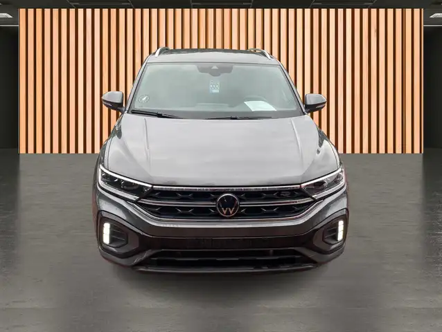 Volkswagen T-Roc view 14