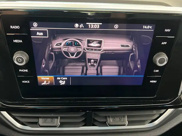 Volkswagen T-Roc view 24