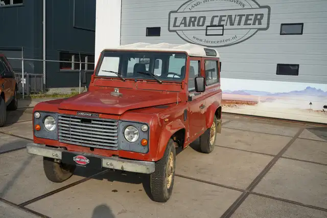 Land Rover Defender 90 stationwagon