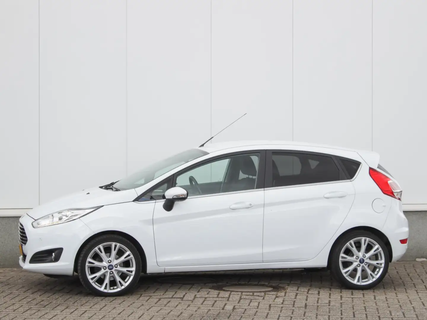 Ford Fiesta 1.0 EcoBoost Titanium | Navi | Cruise | Clima | Ca Blanc - 2