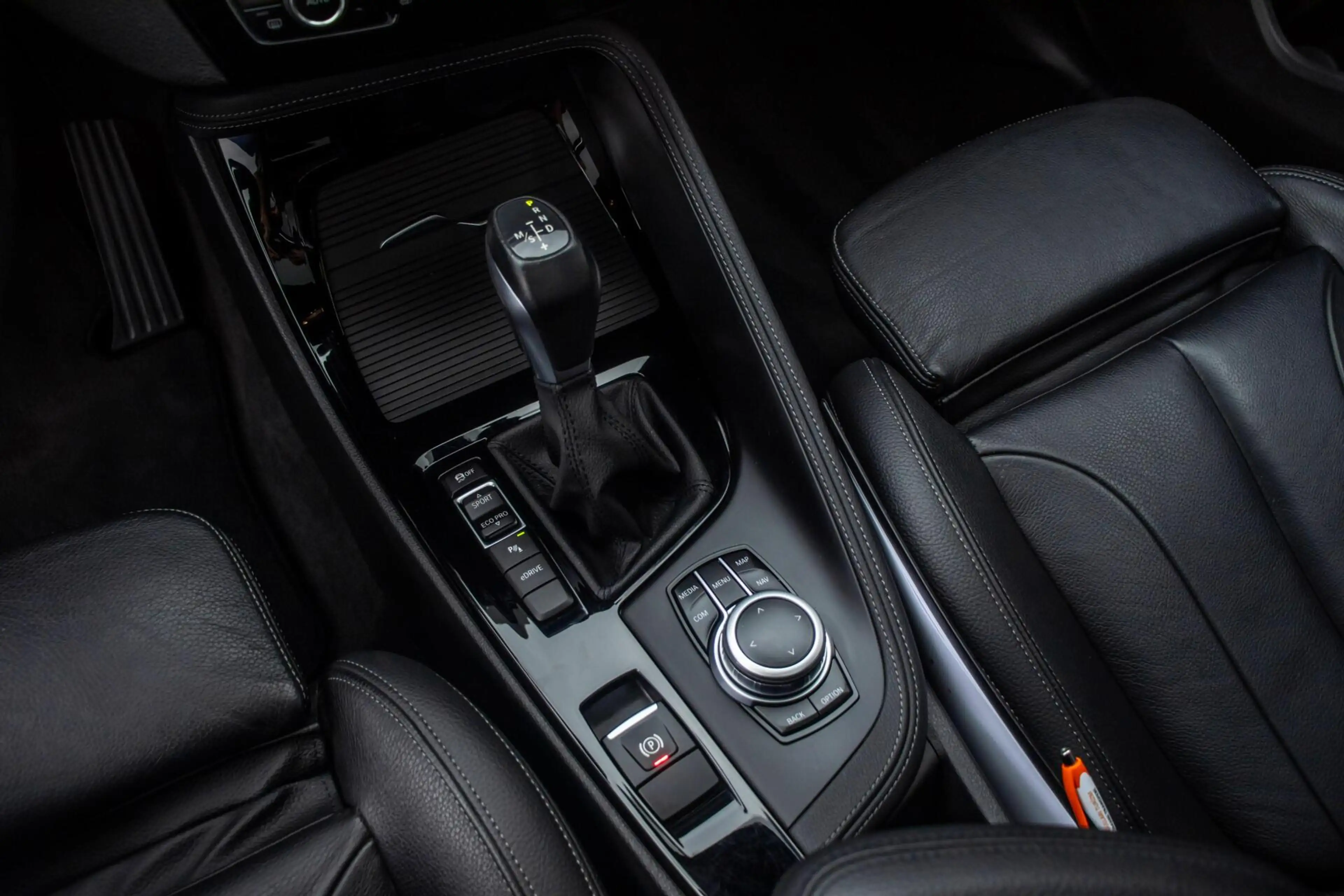 BMW X1 xDrive25e M-Sport, Pano, Leder, Trekhaak, Ambient, — photo 20