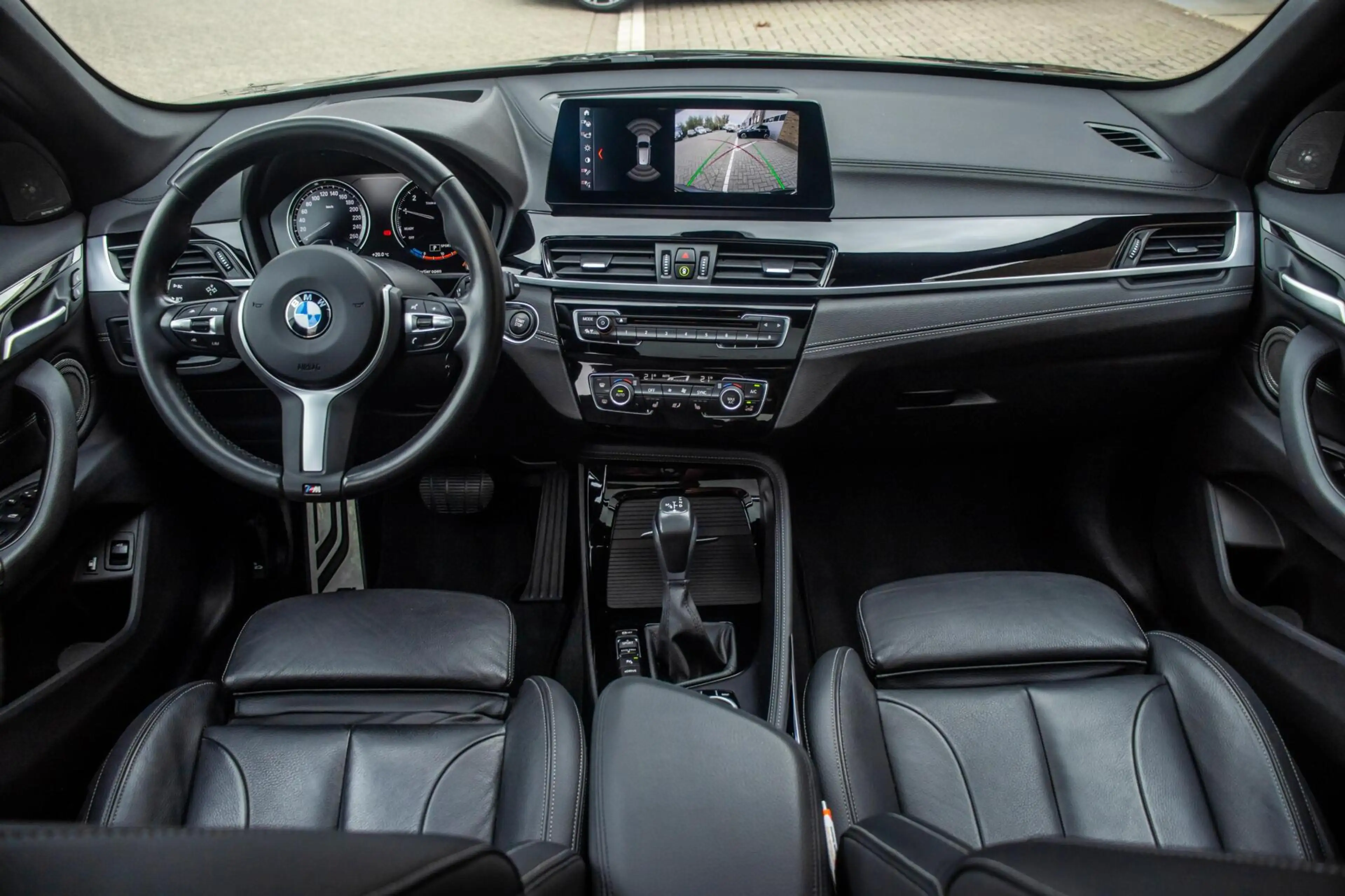 BMW X1 xDrive25e M-Sport, Pano, Leder, Trekhaak, Ambient, — photo 13