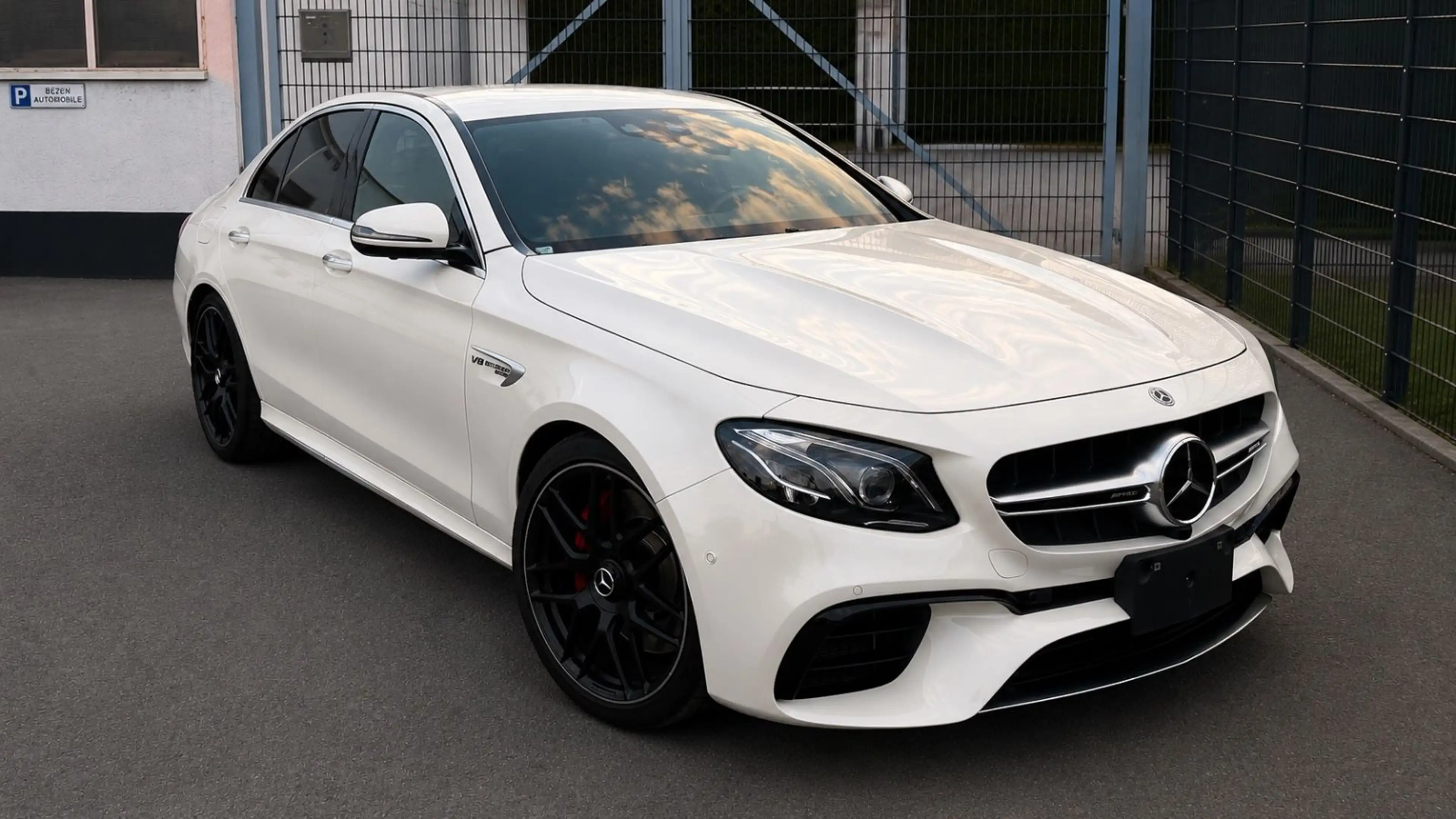 Mercedes-Benz E 63 AMG E63 S AMG*PERFORMANCE ABGSA.*GARANTIE*UNFALLFREI — photo 3