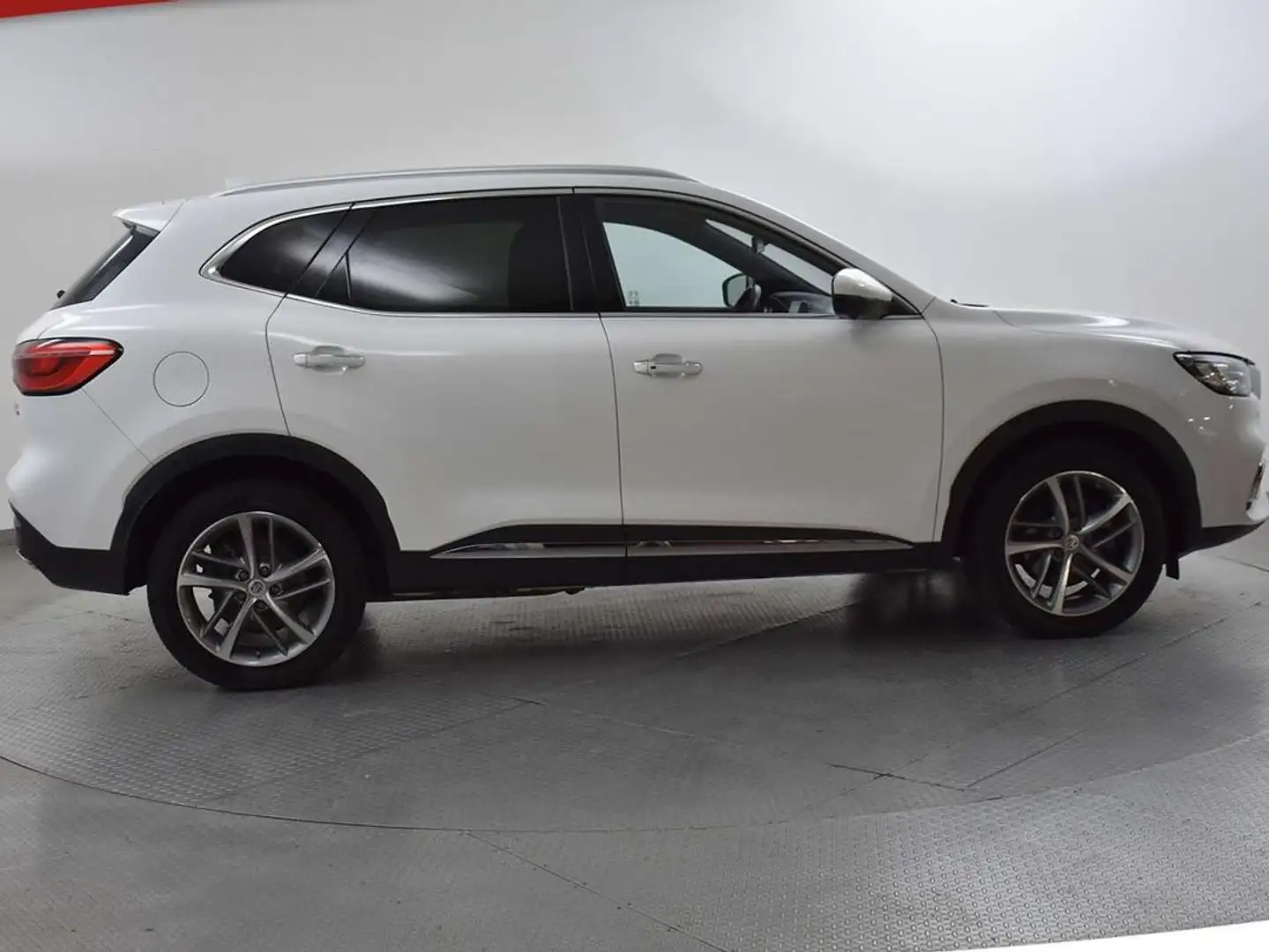 MG EHS EHS PHEV Weiß - 2