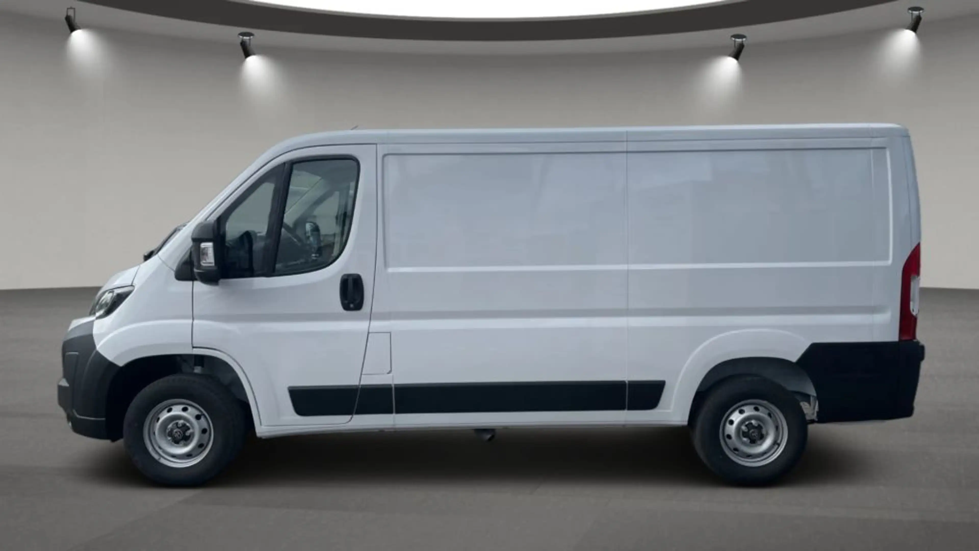 Toyota Proace Max 2.2-l-D 33 L2H1 Duty — photo 6