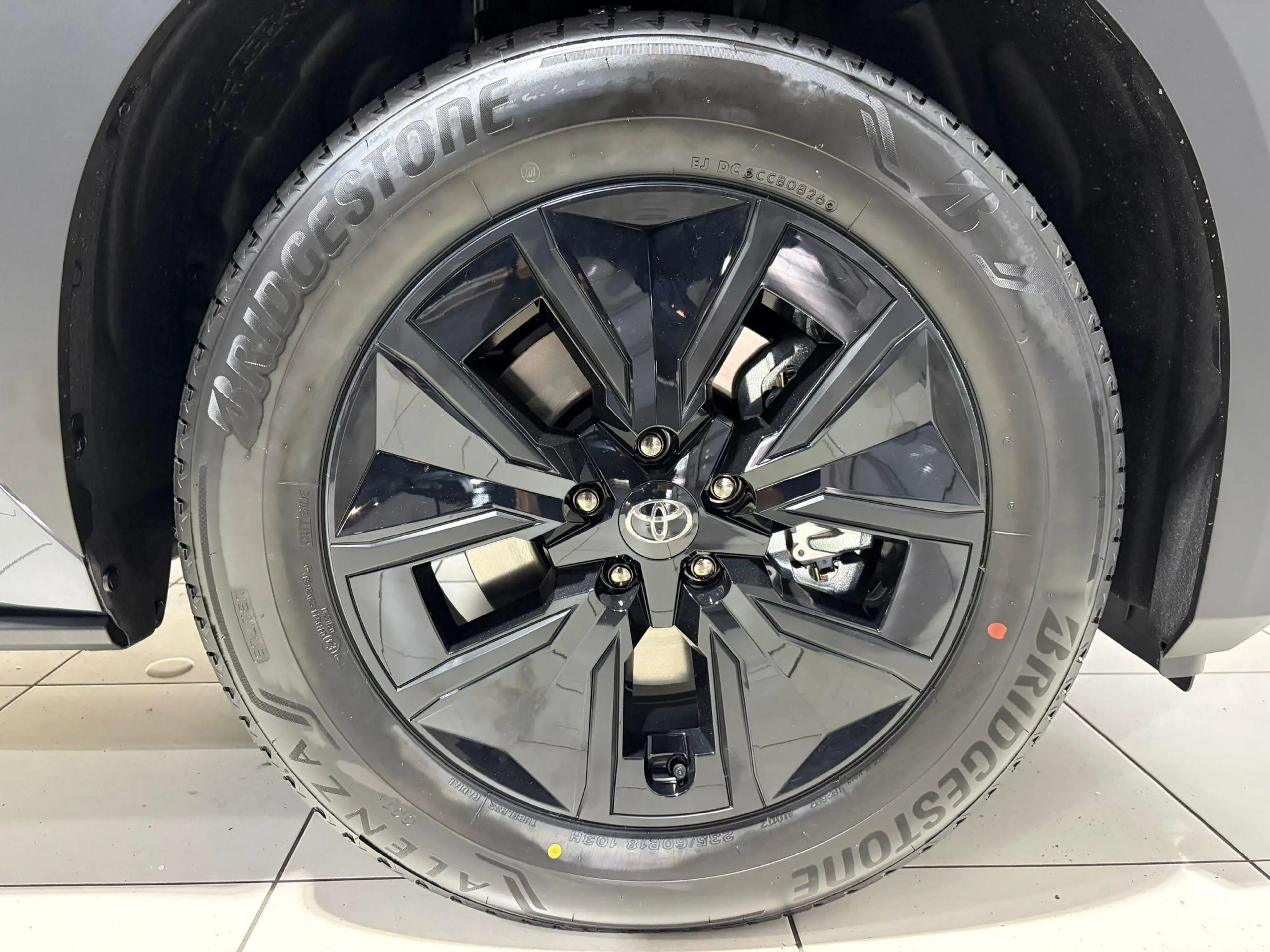 Toyota bZ4X Touring Dynamic 75 kWh Direct leverbaar, € 3000 In — photo 10