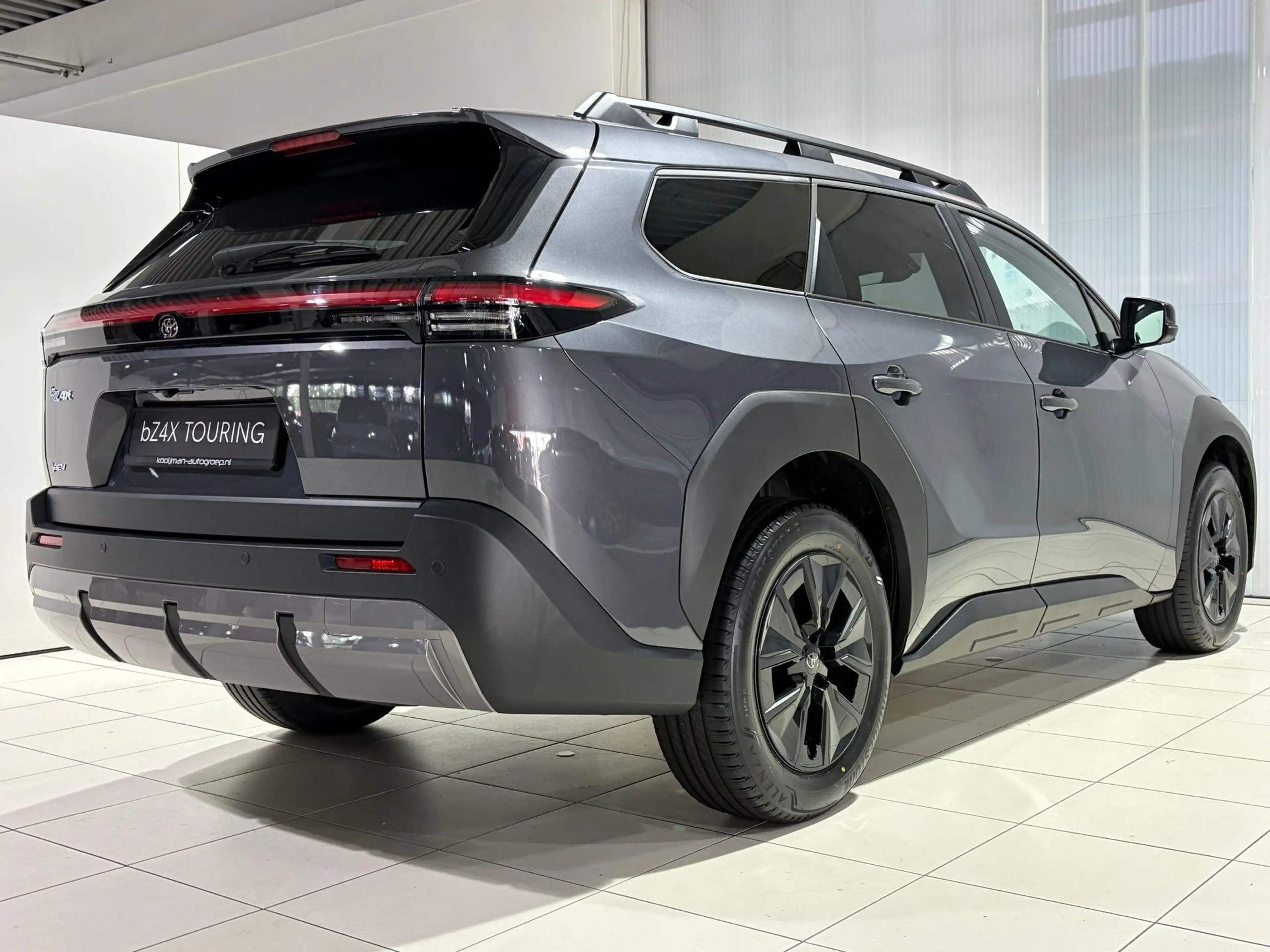 Toyota bZ4X Touring Dynamic 75 kWh Direct leverbaar, € 3000 In — photo 6
