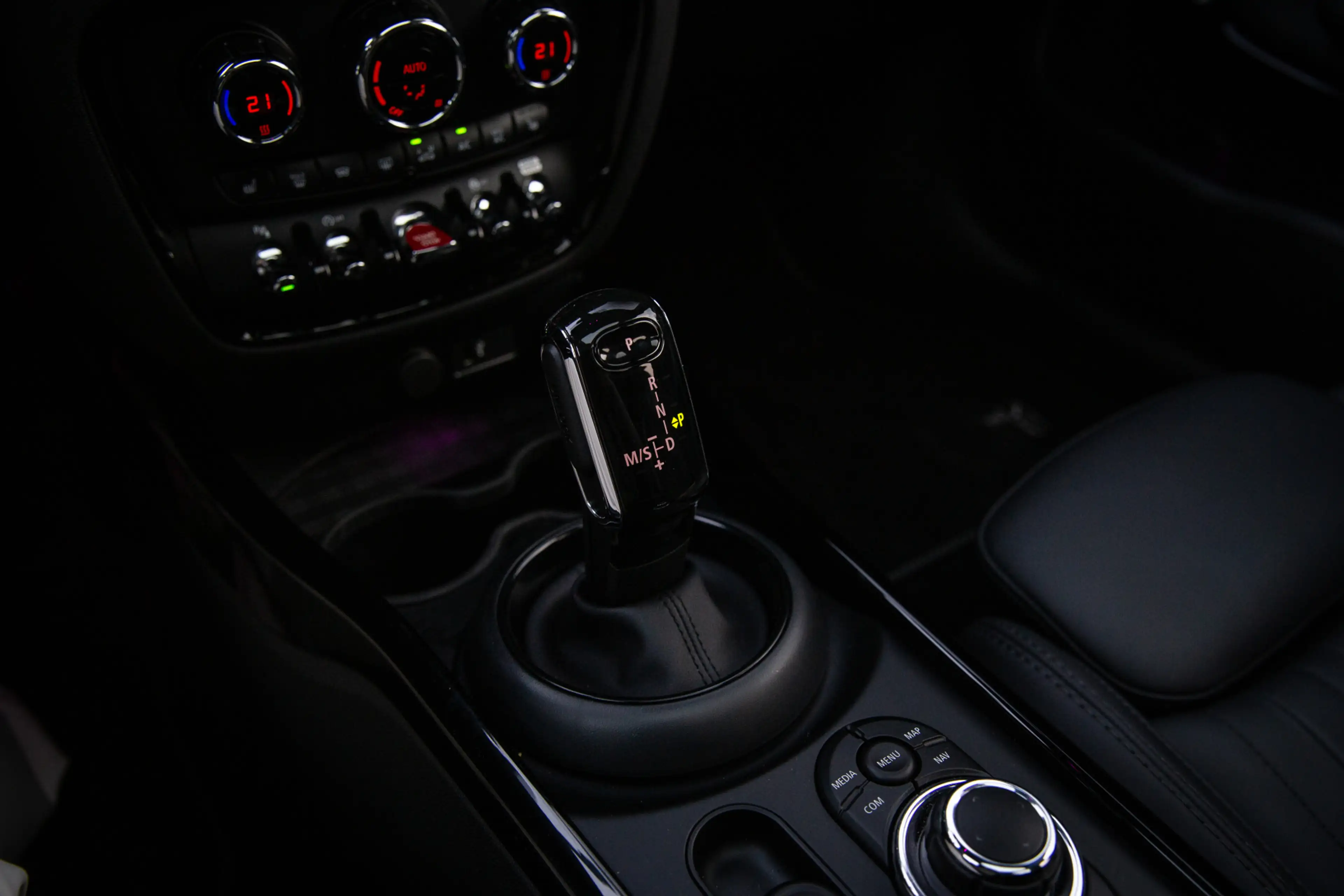 MINI Cooper Clubman Mini 1.5 MINI Yours , Trekhaak, Panoramadak, Harma — photo 21