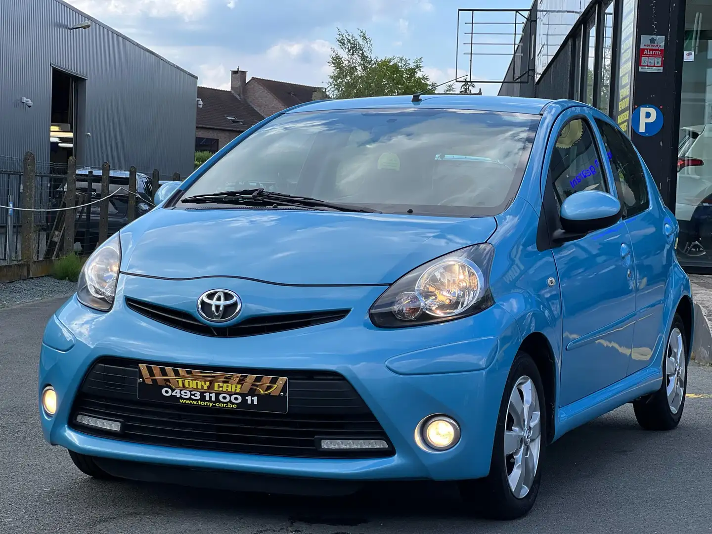 Toyota Aygo 1.0i Color Edition*CLIMA*LED*JANTES*garantie*AUX* Blauw - 2