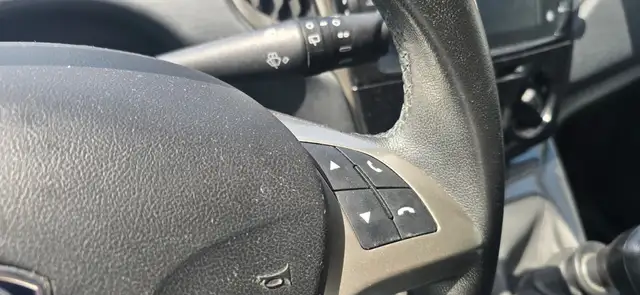 Lancia Ypsilon view 12