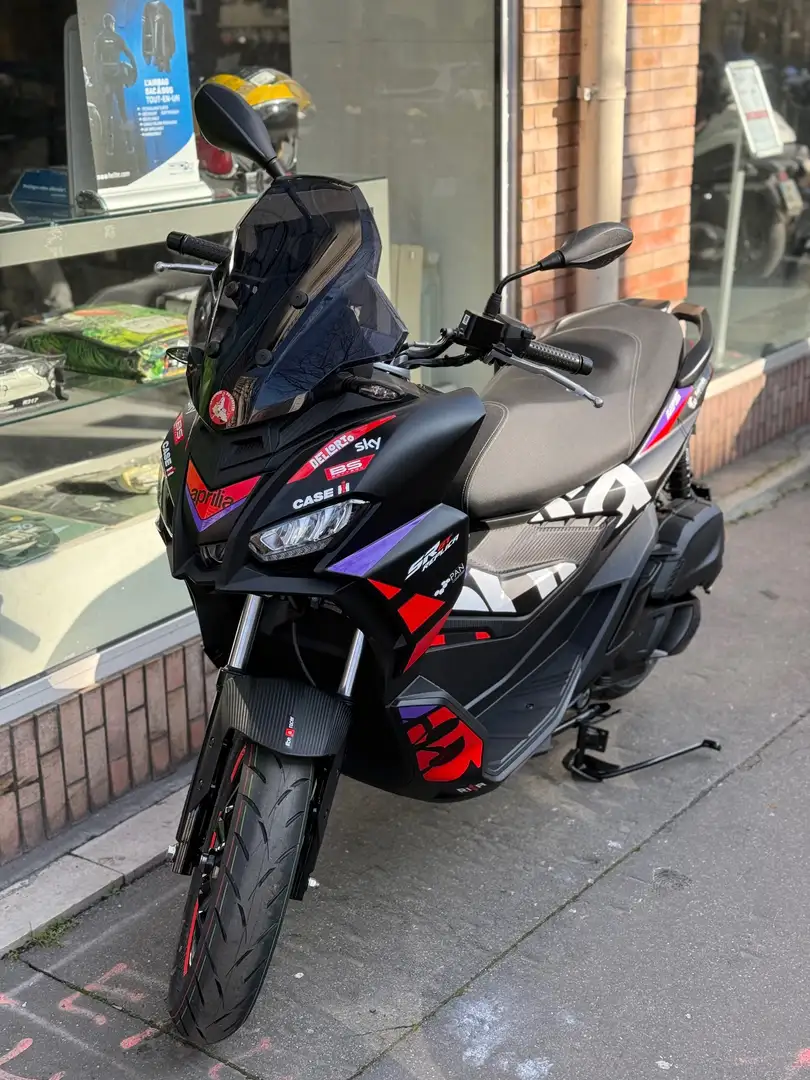Aprilia SR 125 Noir - 1
