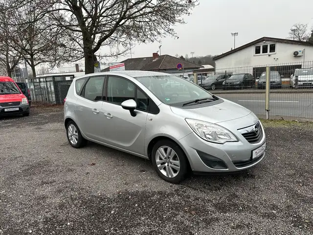 Opel Meriva B Edition