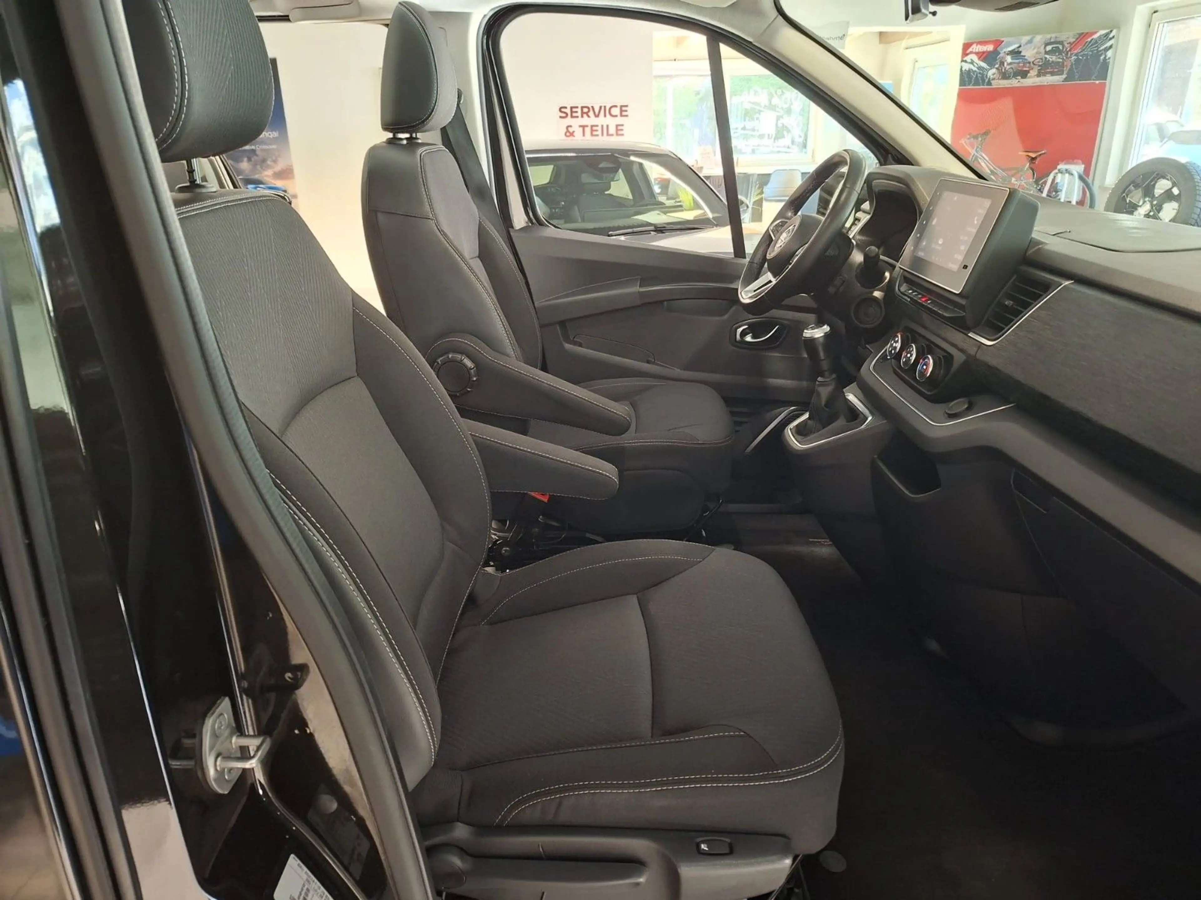 Nissan NV300 Kombi L1H1 2,8t TEKNA — photo 12