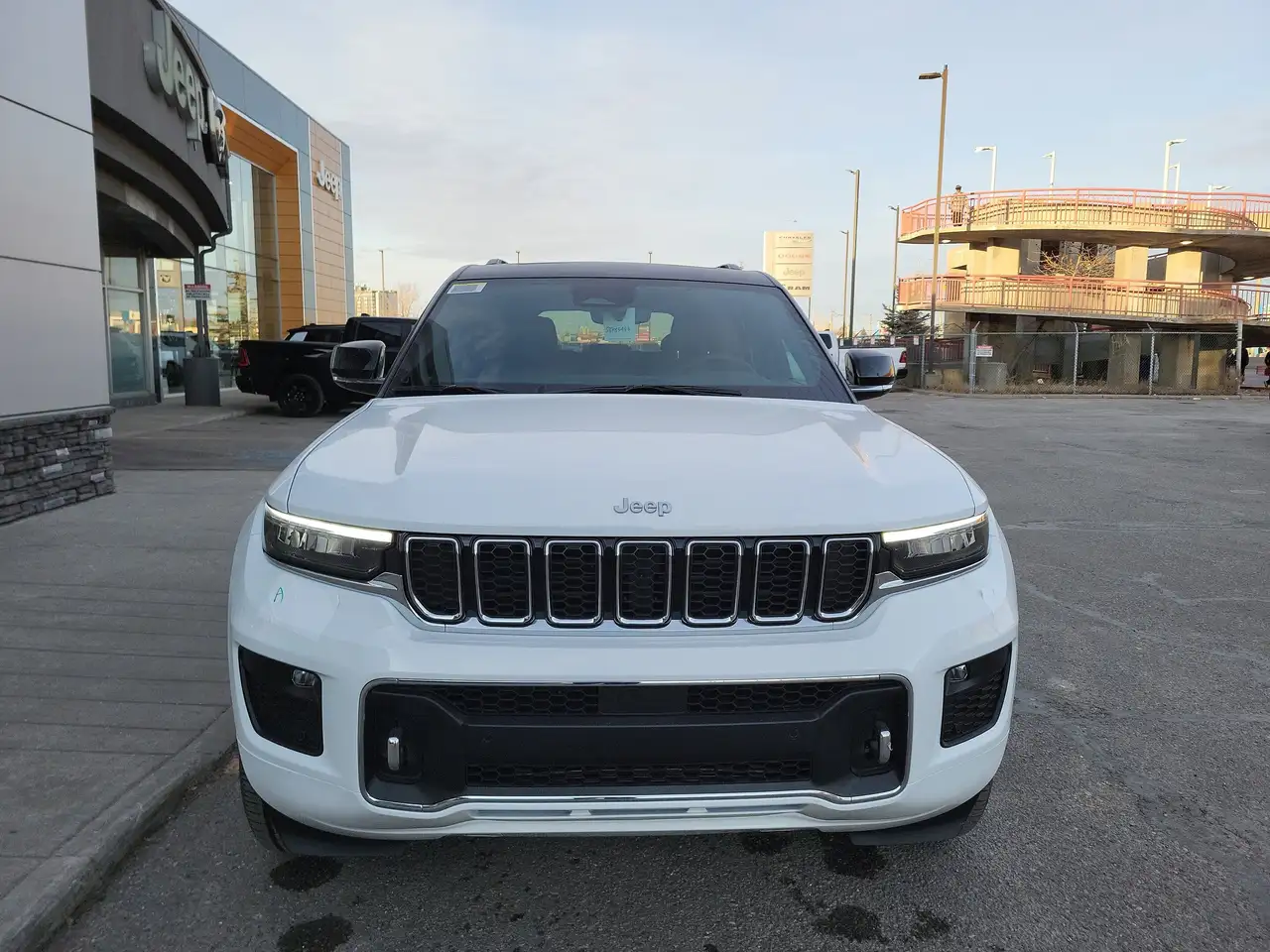 Jeep Grand Cherokee снимка Jeep Grand Cherokee