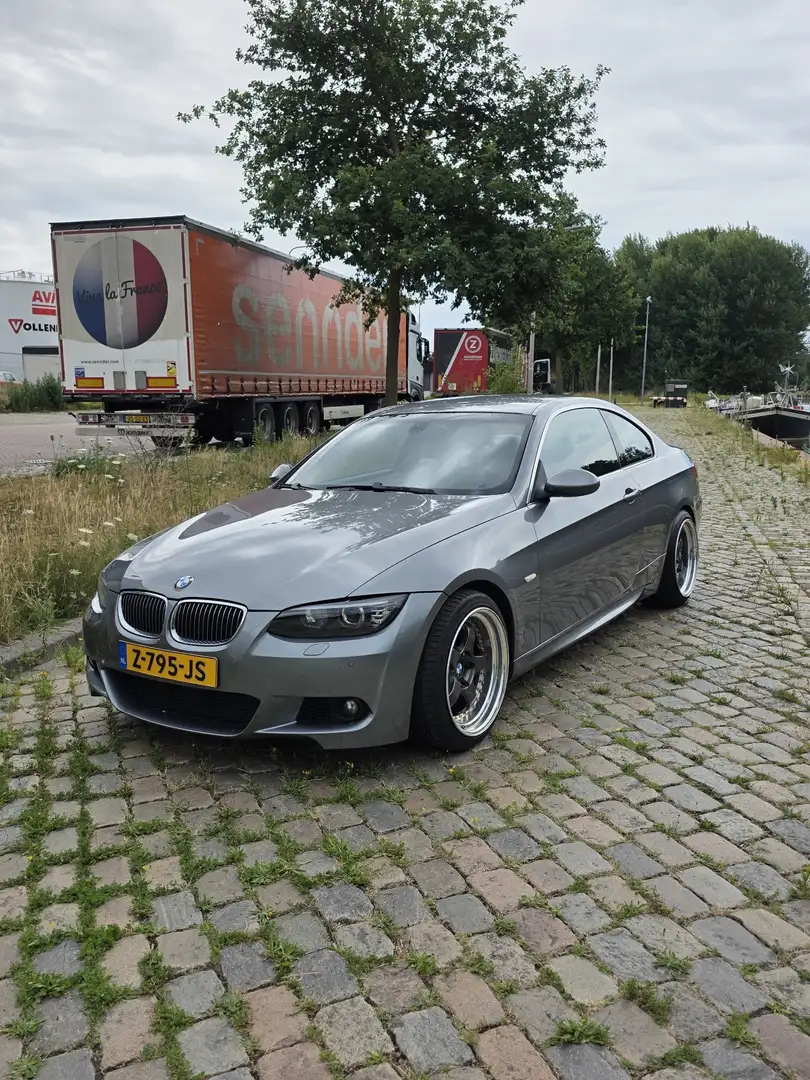 BMW 330 BMW E92 335i M-pakket | 2007 | 130.026 km | Topond Gris - 1