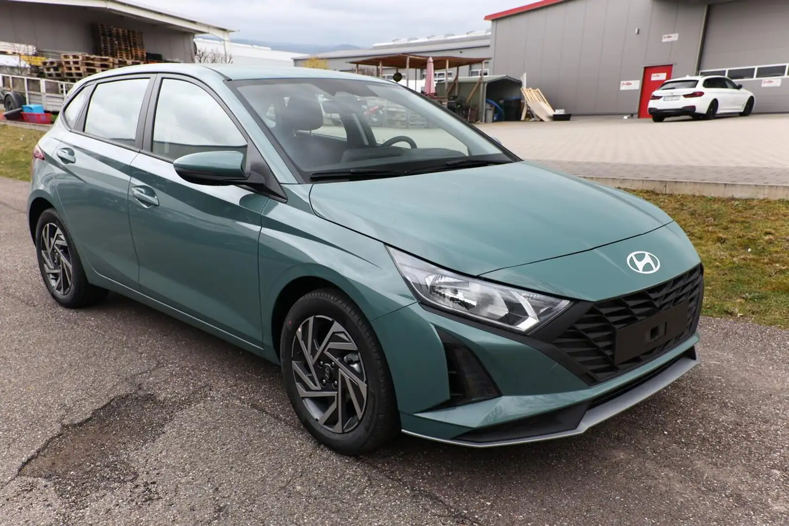Hyundai i20 Select 1.0 TGDI 100 Nav SHZ Kam SmartL 16Z 74 k... Grün - 2