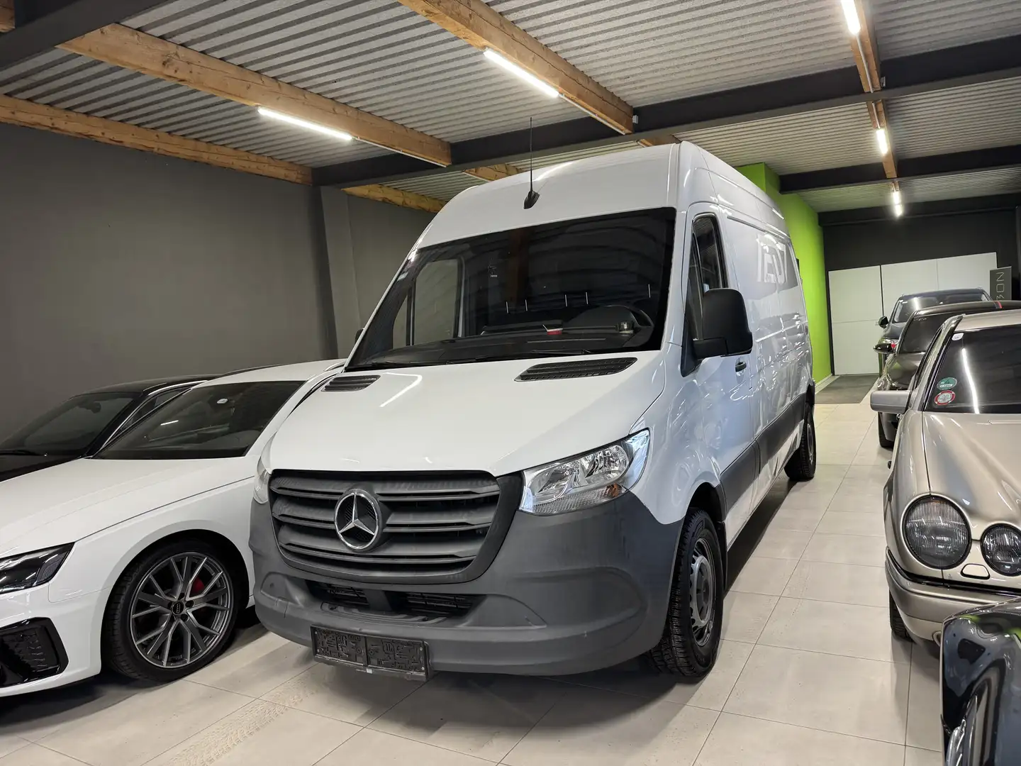 Mercedes-Benz Sprinter 211 CDI - 1