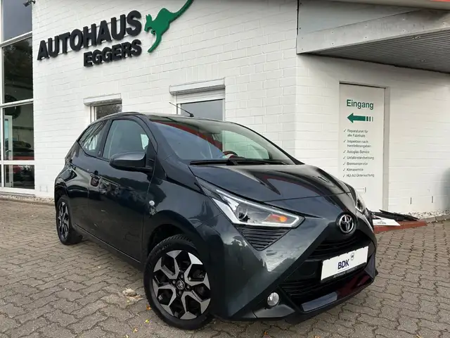 Toyota Aygo (X) x play Team D/5TRG/KAM/APPLE CP/KLIMA/GJR/