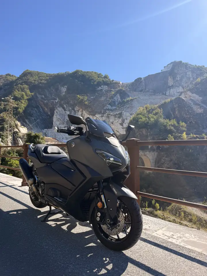 Yamaha Tmax 560