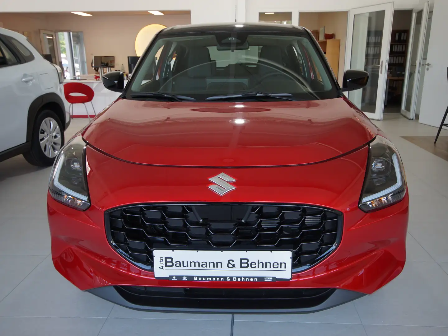 Suzuki Swift 1.2 Hybrid MT Comfort Rot - 2