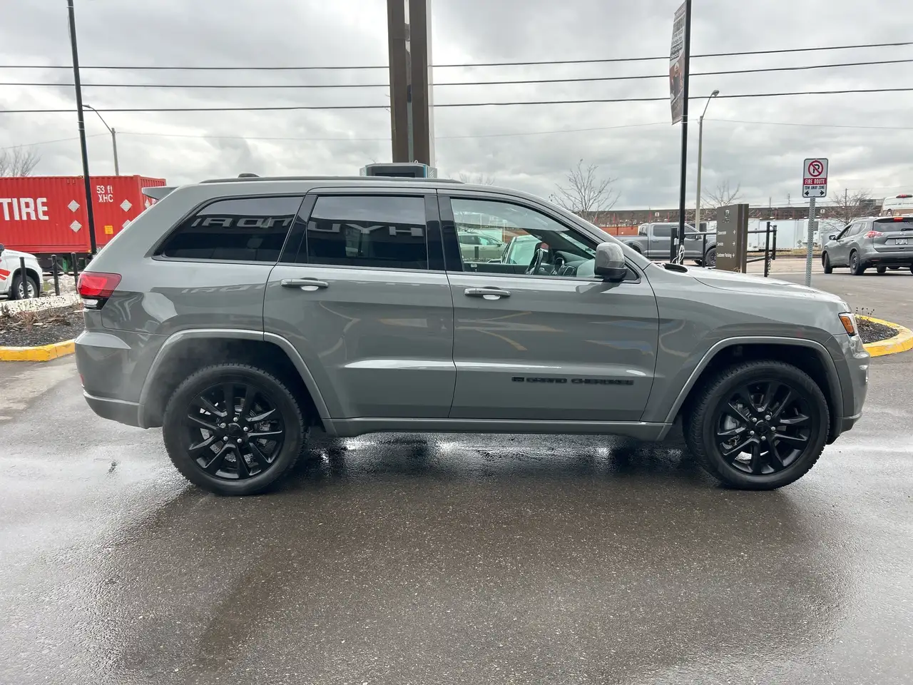 Jeep Grand Cherokee снимка Jeep Grand Cherokee
