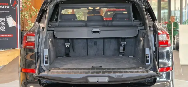 BMW X5 view 9
