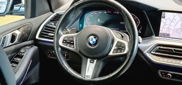 BMW X5 view 14
