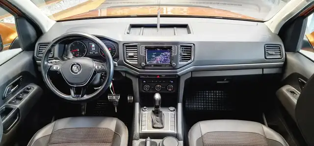Volkswagen Amarok view 11
