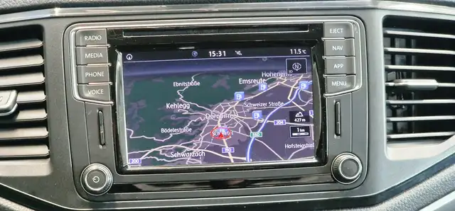 Volkswagen Amarok view 14