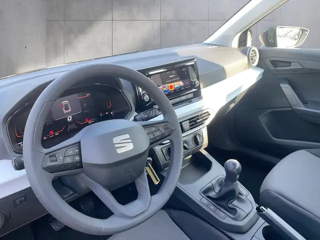Seat Arona view 9