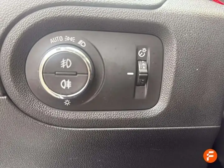 Opel Grandland X 2021, foto 17