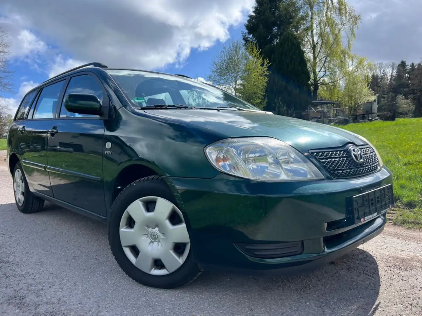 Toyota Corolla Kombi 1.4 TÜV 12/2025  TOYOTA SCHECKHEFT Grün - 1