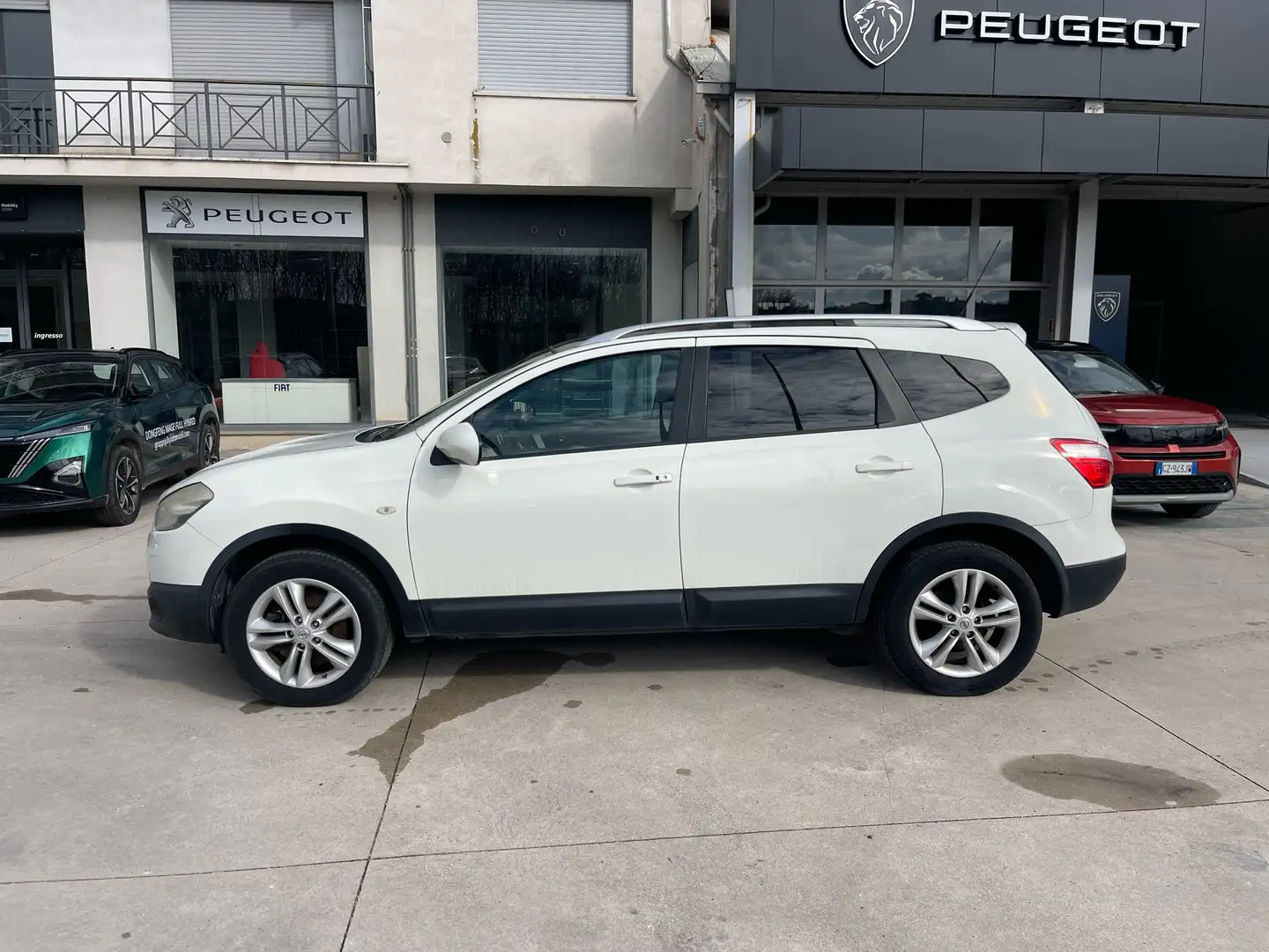 Nissan Qashqai+2 +2 2.0 dci Tekna dpf Weiß - 2