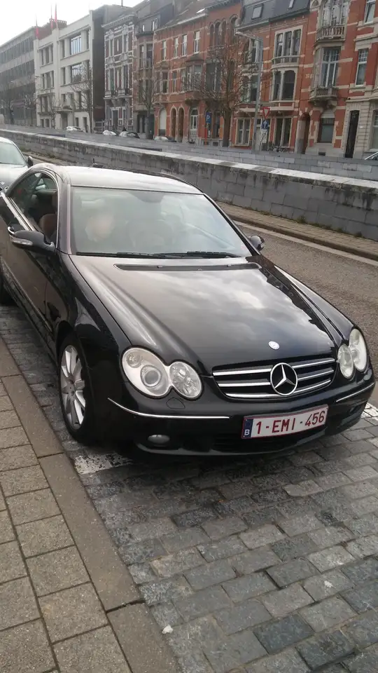 Mercedes-Benz CLK 220