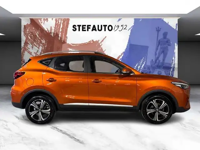 MG ZS view 3