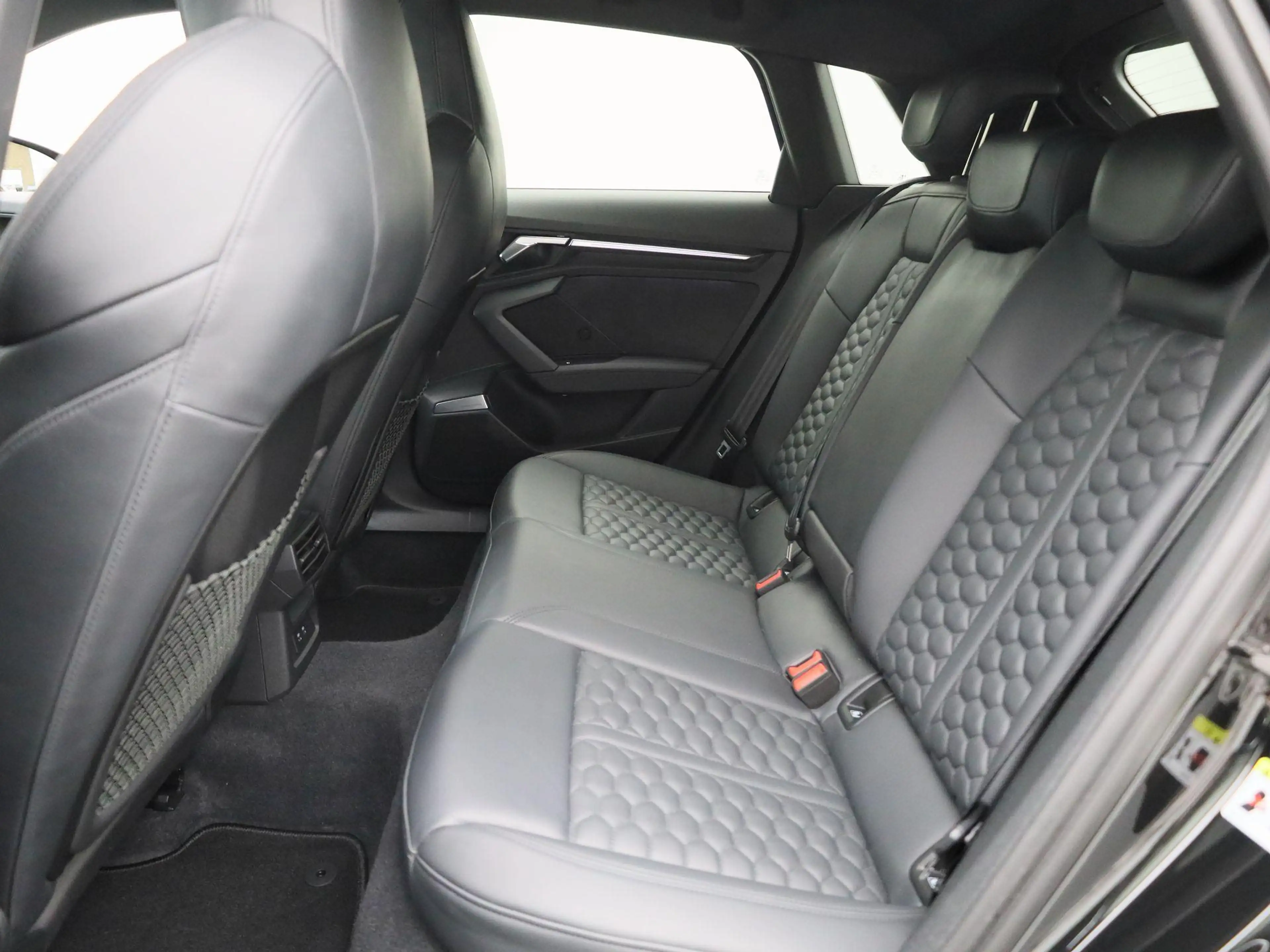 Audi RS3 Sportback 2.5 TFSI RS3 S tronic quattro — photo 14