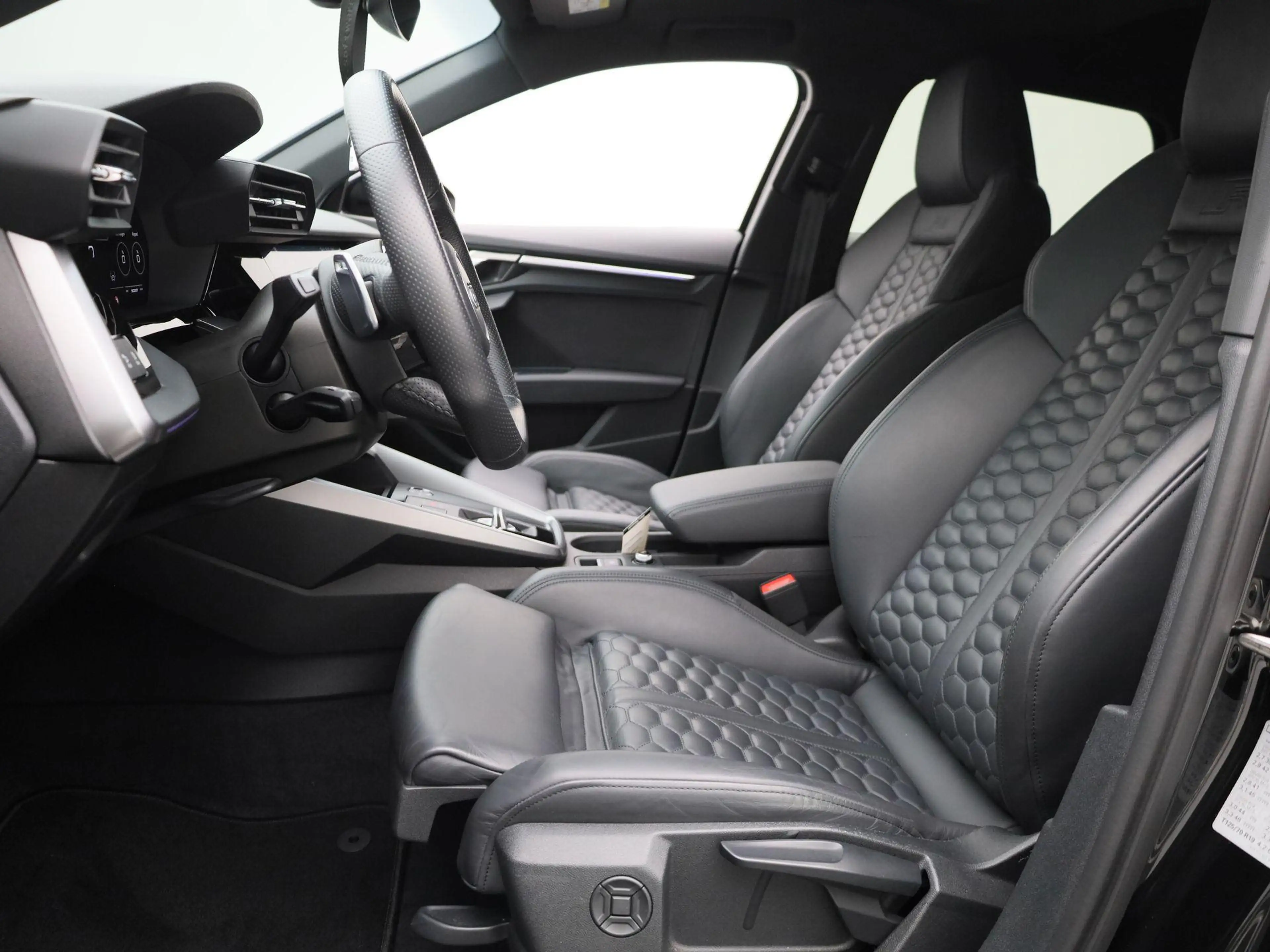 Audi RS3 Sportback 2.5 TFSI RS3 S tronic quattro — photo 13