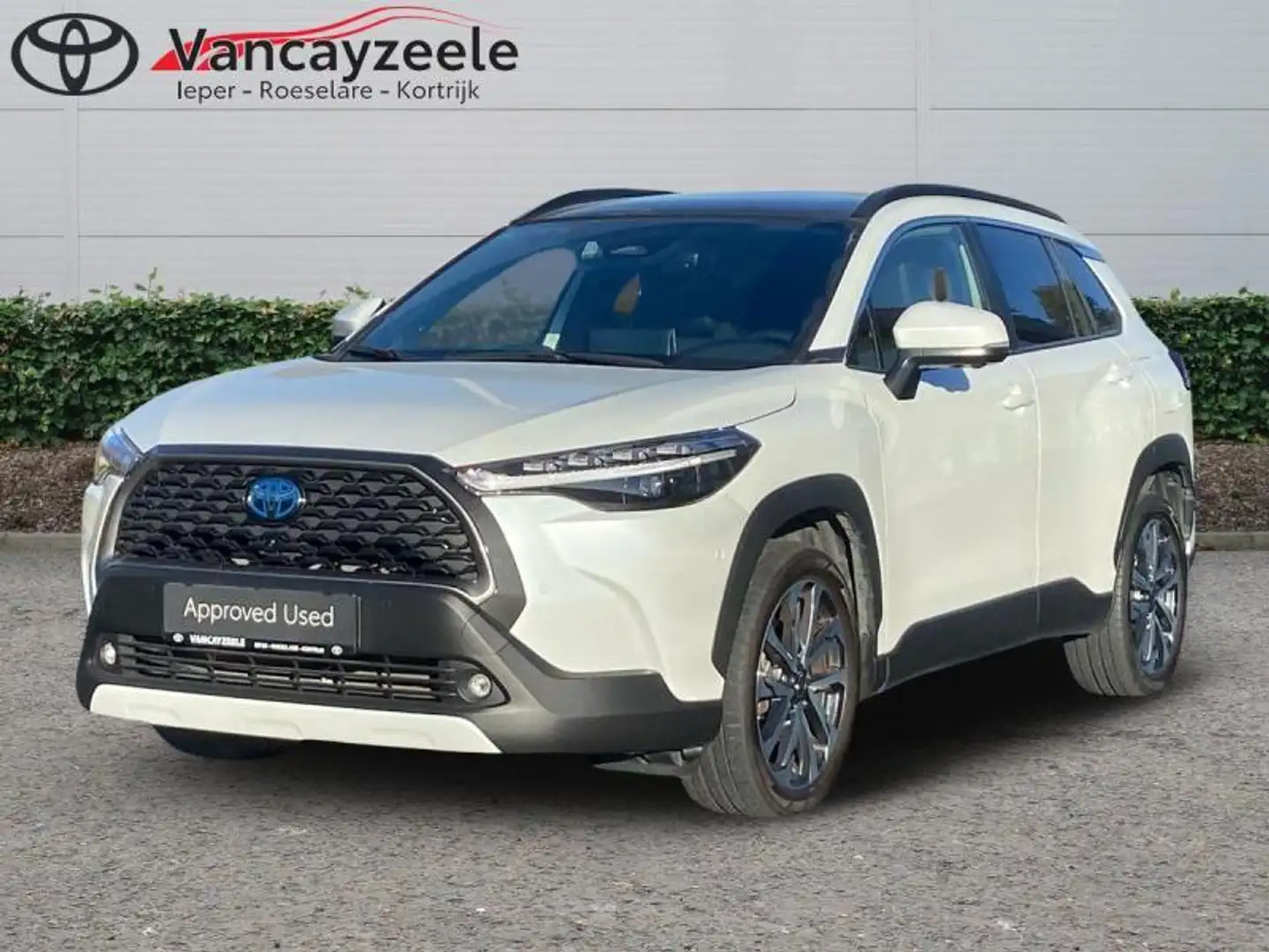 Toyota Corolla Cross Premium 4X4 +360°cam+gps+sens V&A Wit - 1