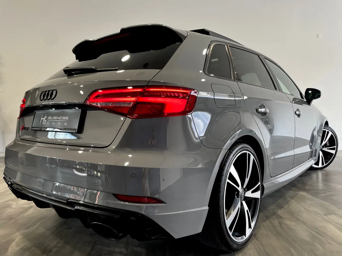 Audi RS3 2.5 TFSI/ MILLTEK/ UTILITAIRE/ TOIT OUVRANT/ B&O Gris - 2