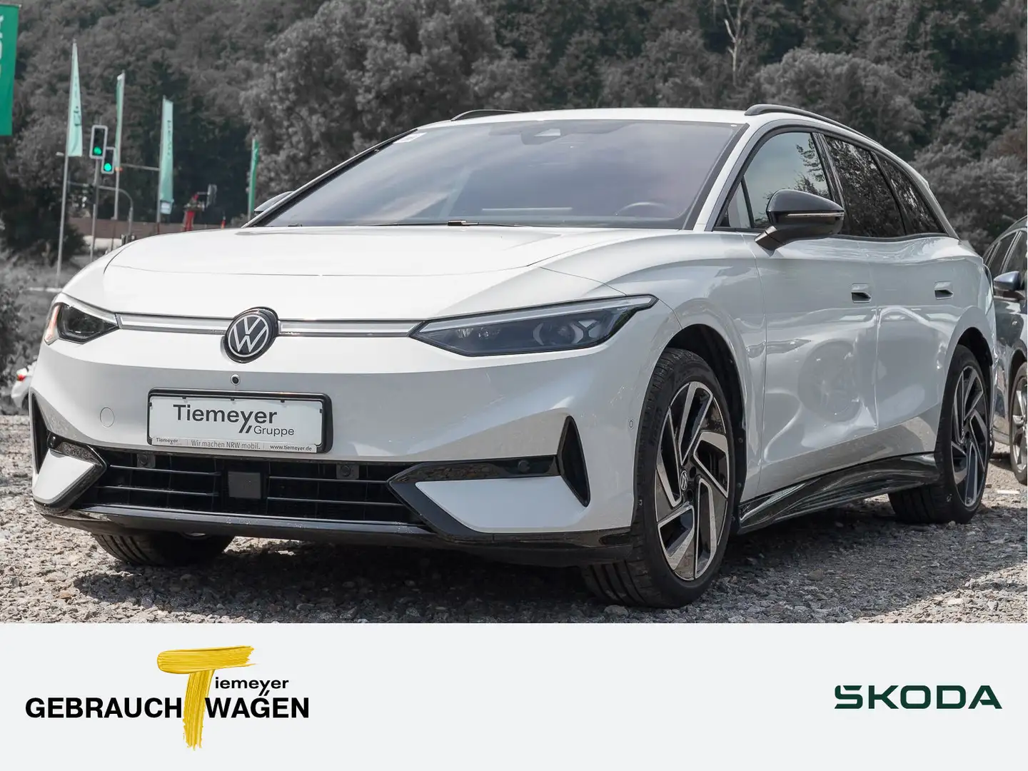 Volkswagen ID.7 Tourer PRO MASSAGE AHK WÄRMEP. IQ.DRIVE Білий - 1