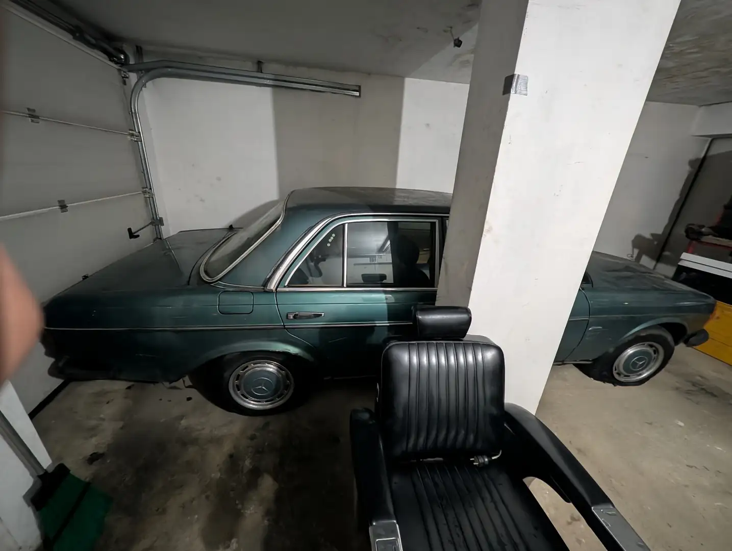 Mercedes-Benz E 200 Garagen-Fund.    D W123 - 1
