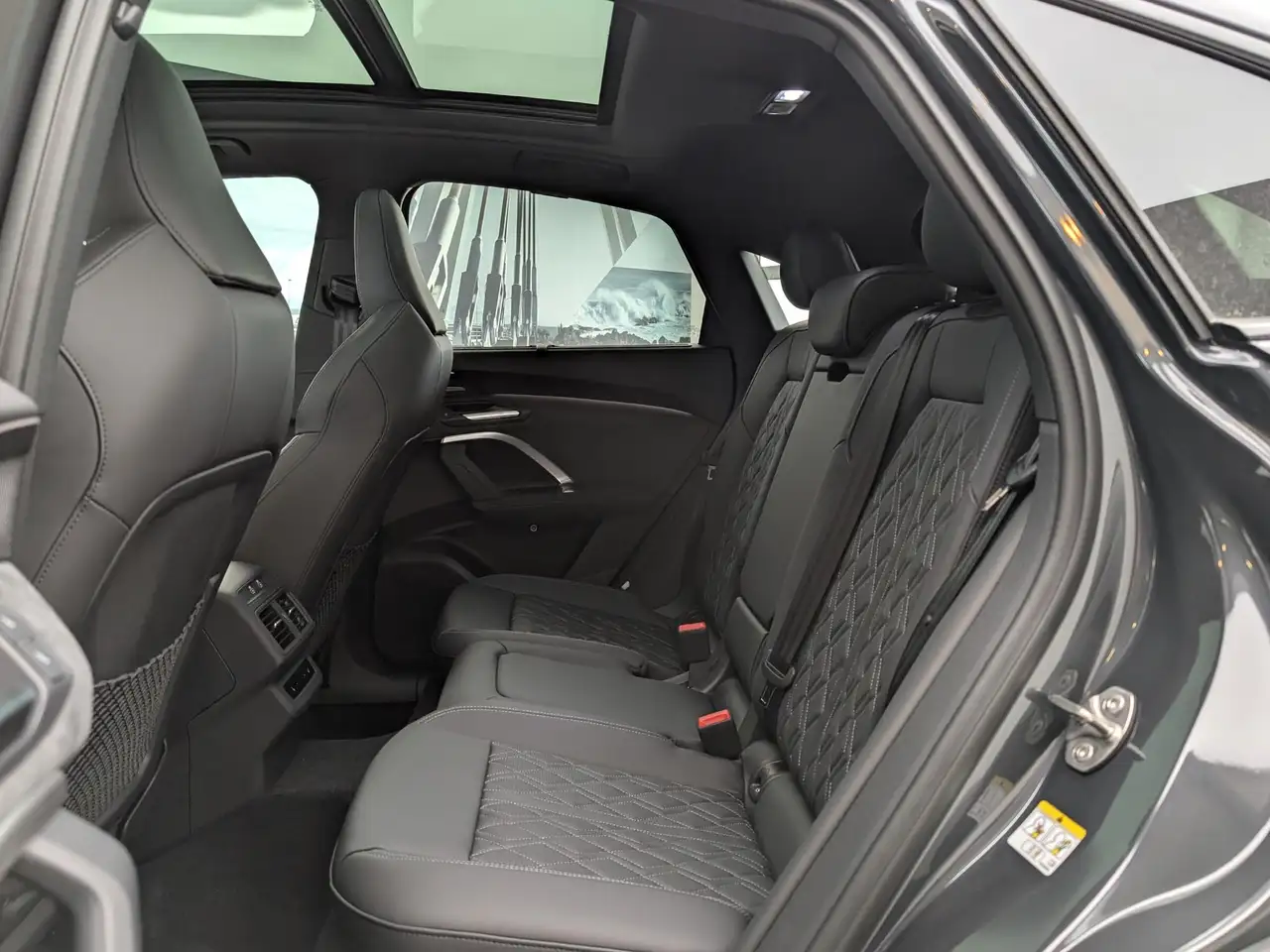 Audi SQ5 снимка Audi SQ5