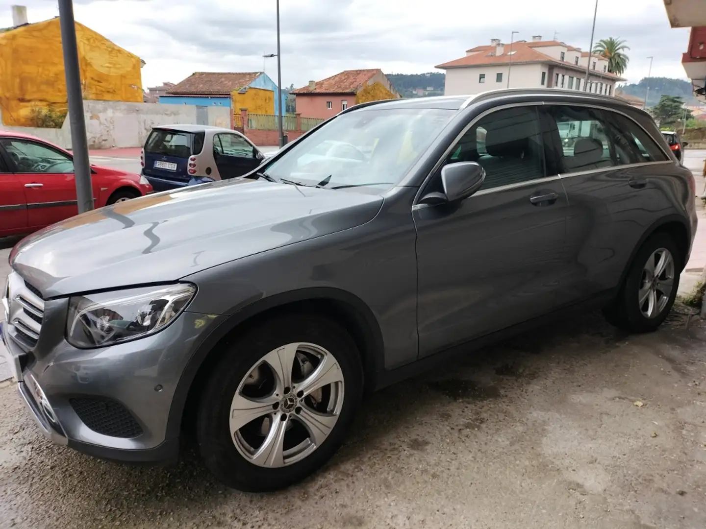 Mercedes-Benz GLC 220 220d 4Matic Aut. Gris - 2