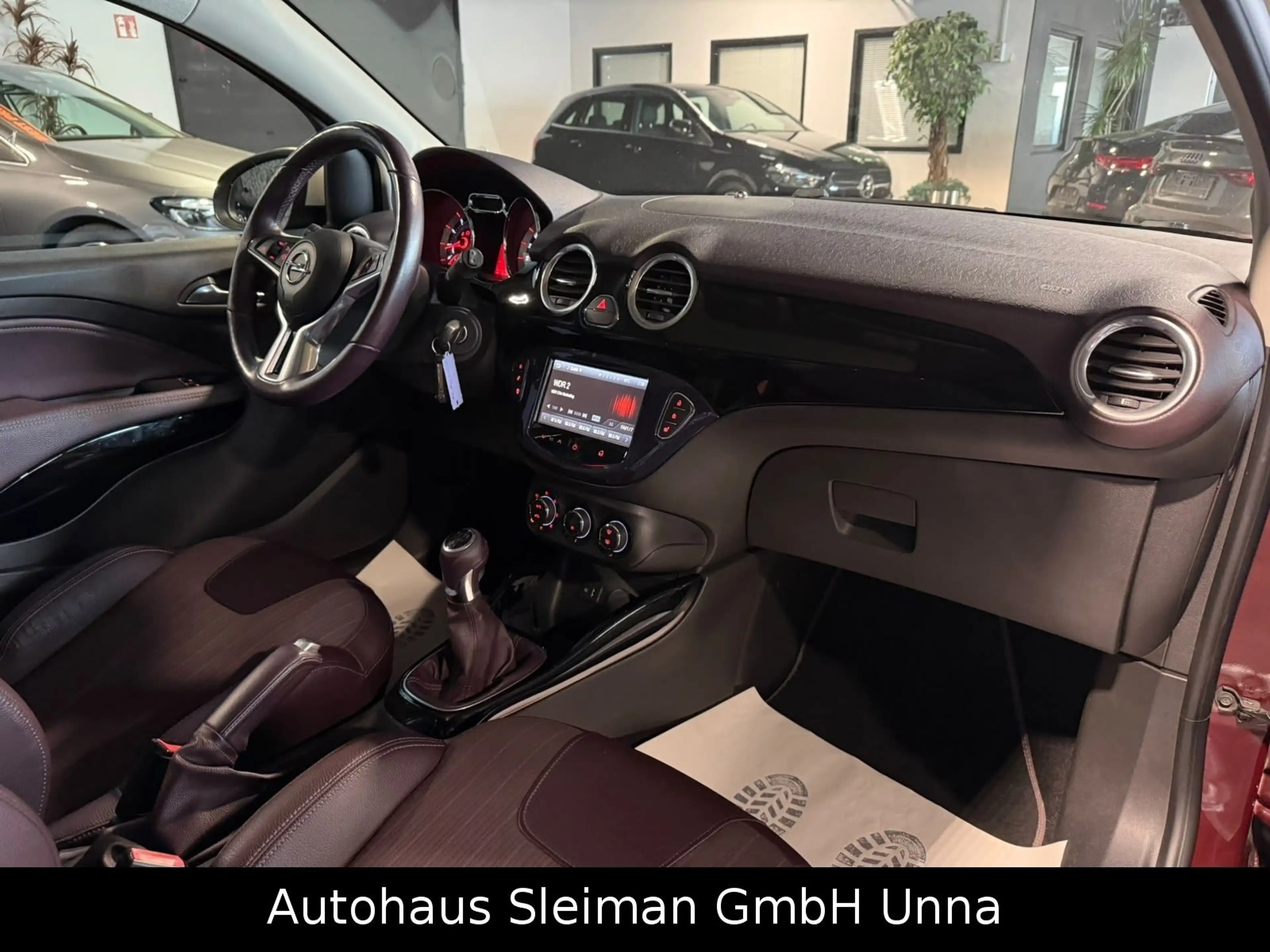Opel Adam Glam 1,2 Klima/Panoramadach/Alu/Top — photo 14