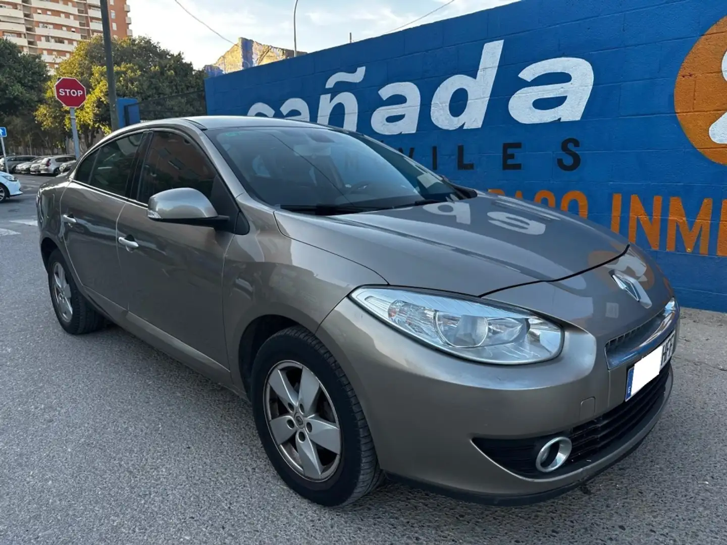Renault Fluence 1.5dCi Dynamique 110 eco2 Gris - 2