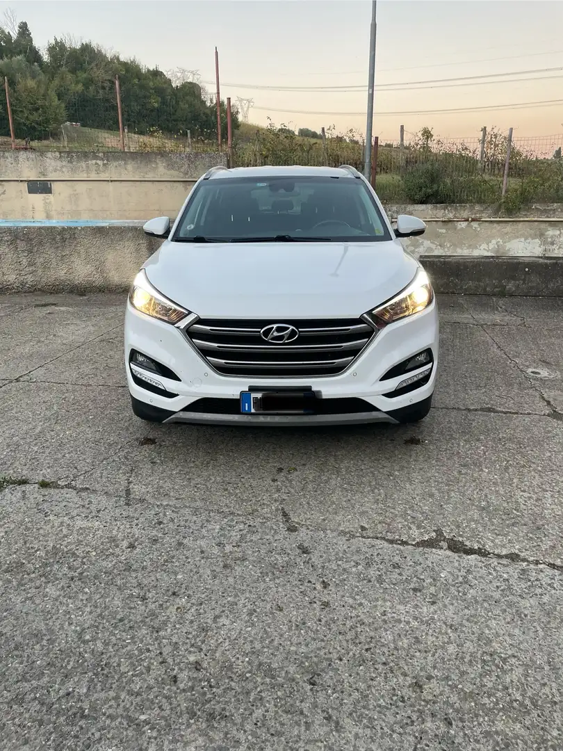 Hyundai TUCSON 1.7 crdi Xpossible 2wd 115cv - 1