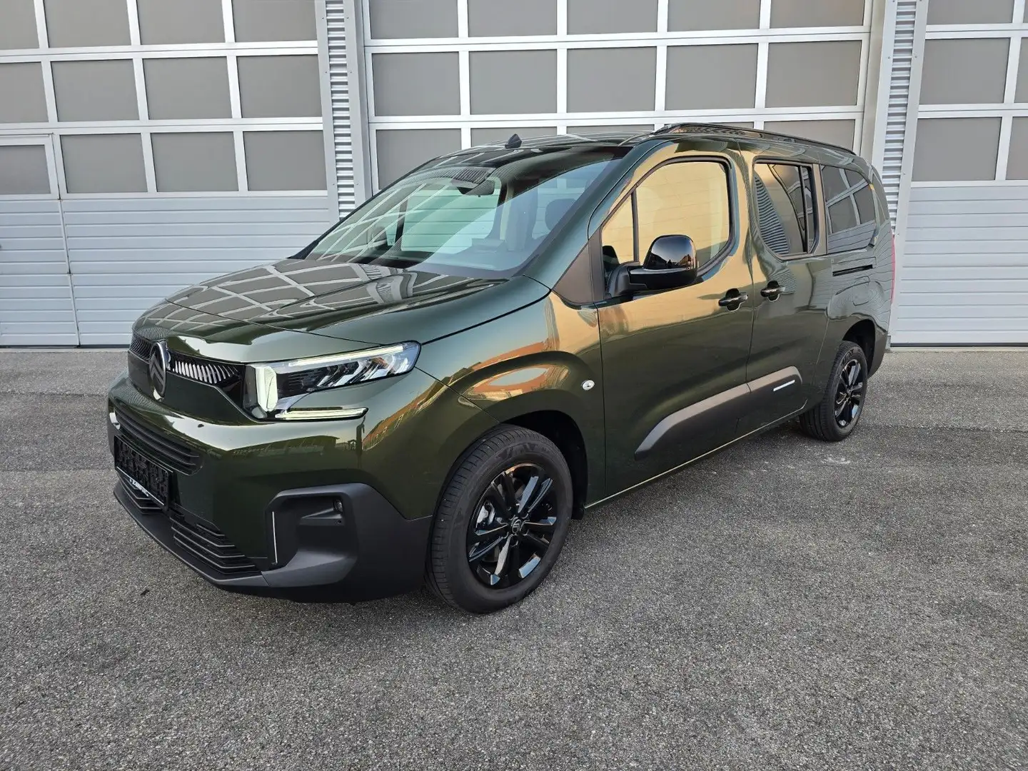Citroen Berlingo Max XL, LED, Autom, Garantie, Tagesz. Grün - 1