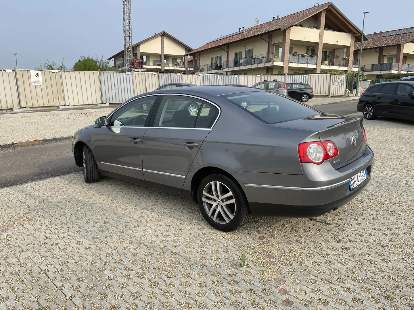 Volkswagen Passat 1.9 tdi Comfortline dpf - 2