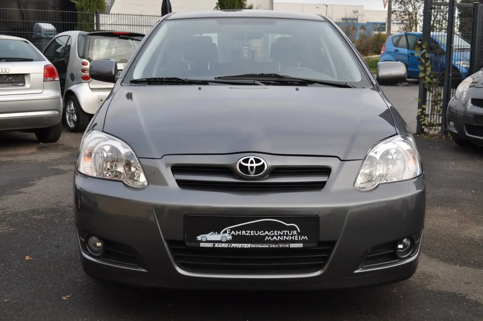 Toyota Corolla 1.6 Edition / Compact 1.HAND 75.345 KM! Grau - 2